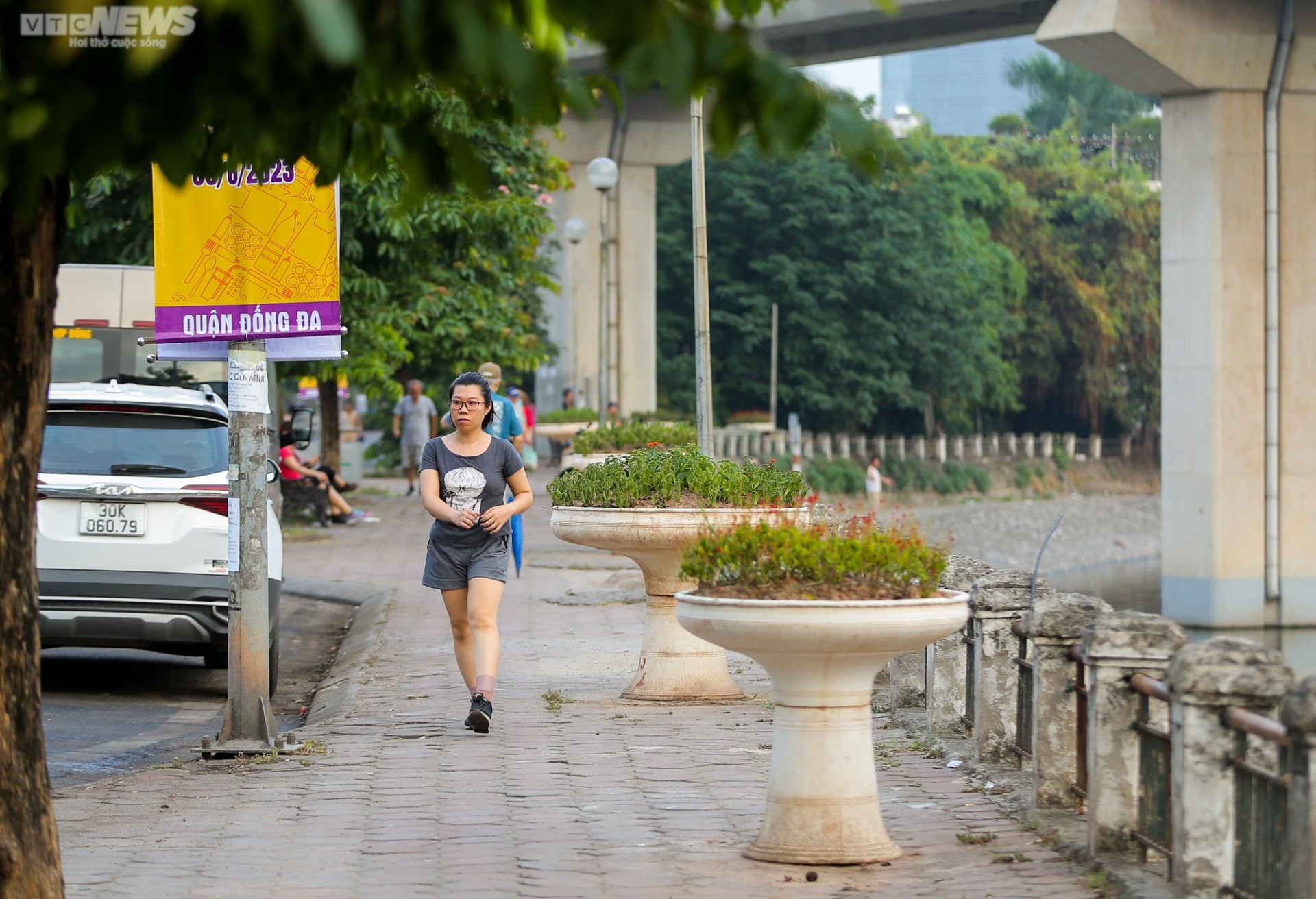 Hàng loạt tuyến phố ở Hà Nội được đề xuất kinh doanh vỉa hè - 11