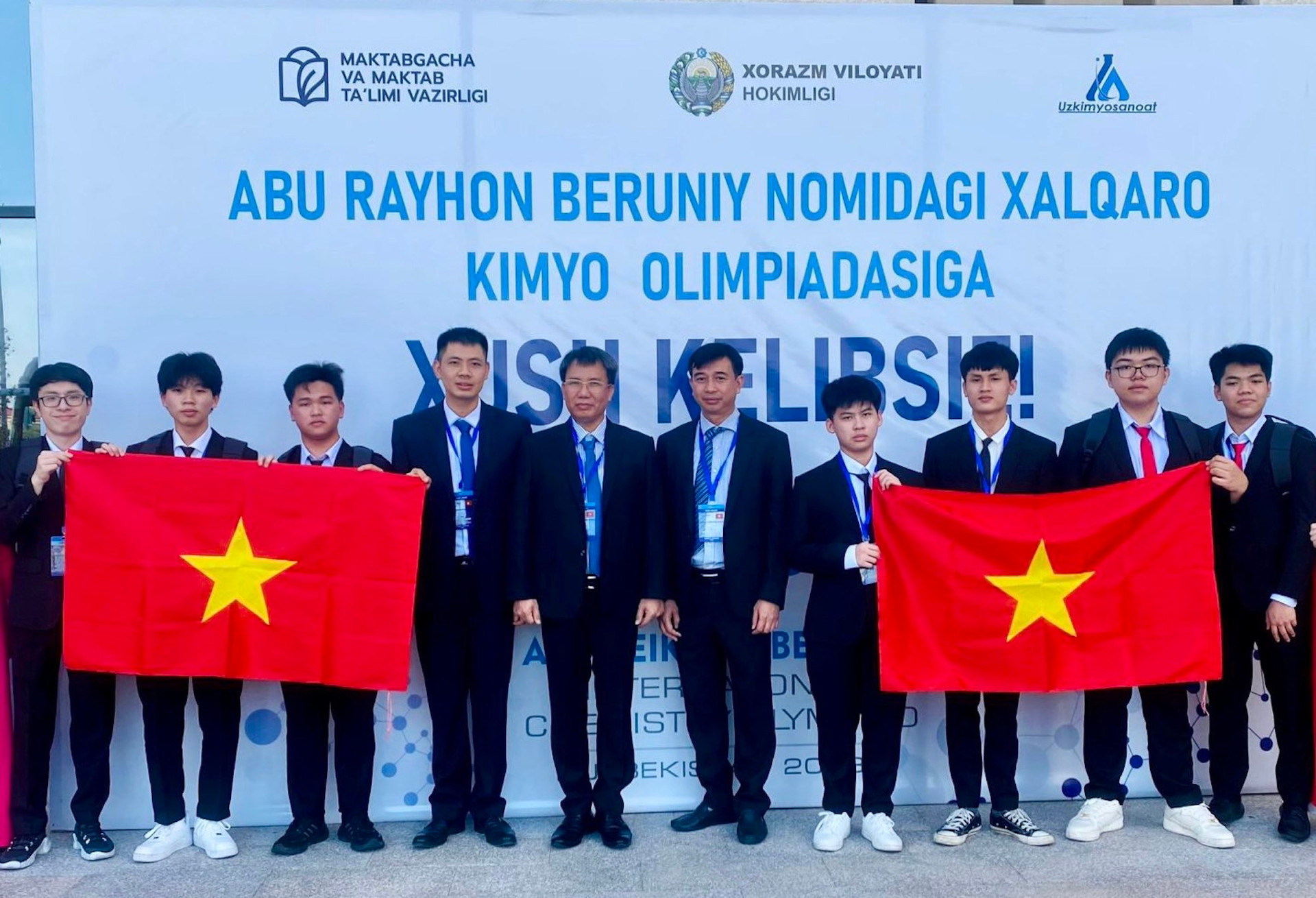 4 học sinh Việt Nam giành huy chương vàng Olympic Hoá học quốc tế - 1