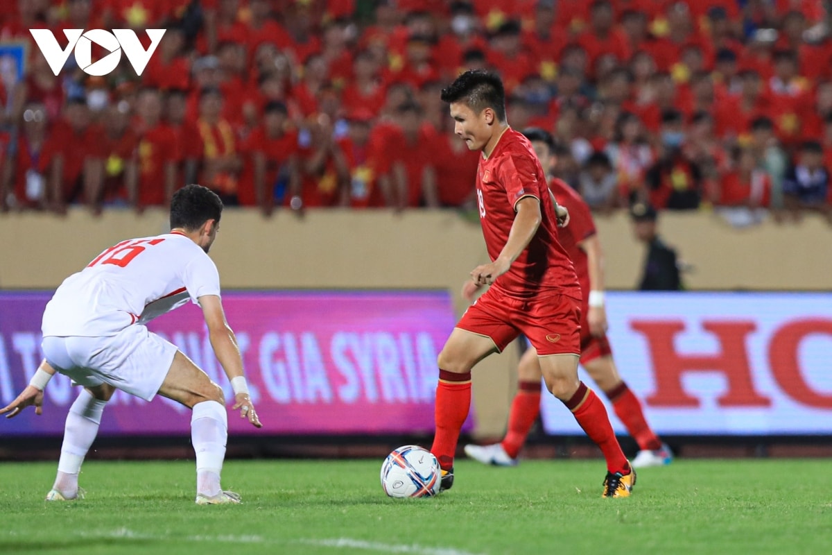 dư âm Đt việt nam 1-0 Đt syria hai gam màu đối nghịch ở chảo lửa thiên trường hình ảnh 1 du am Dt viet nam 1-0 Dt syria hai gam mau doi nghich o chao lua thien truong hinh anh 1
