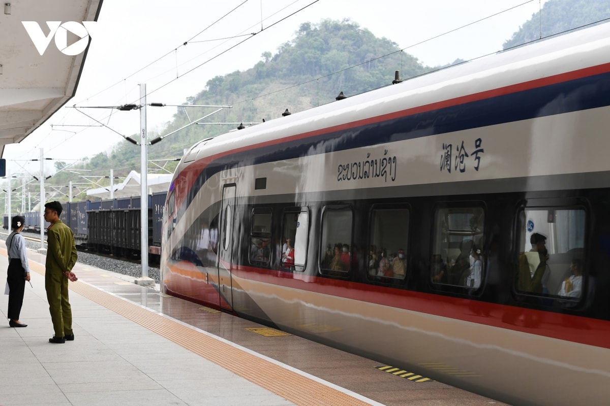 nam 2030 se khoi cong duong sat toc do cao bac - nam hinh anh 1