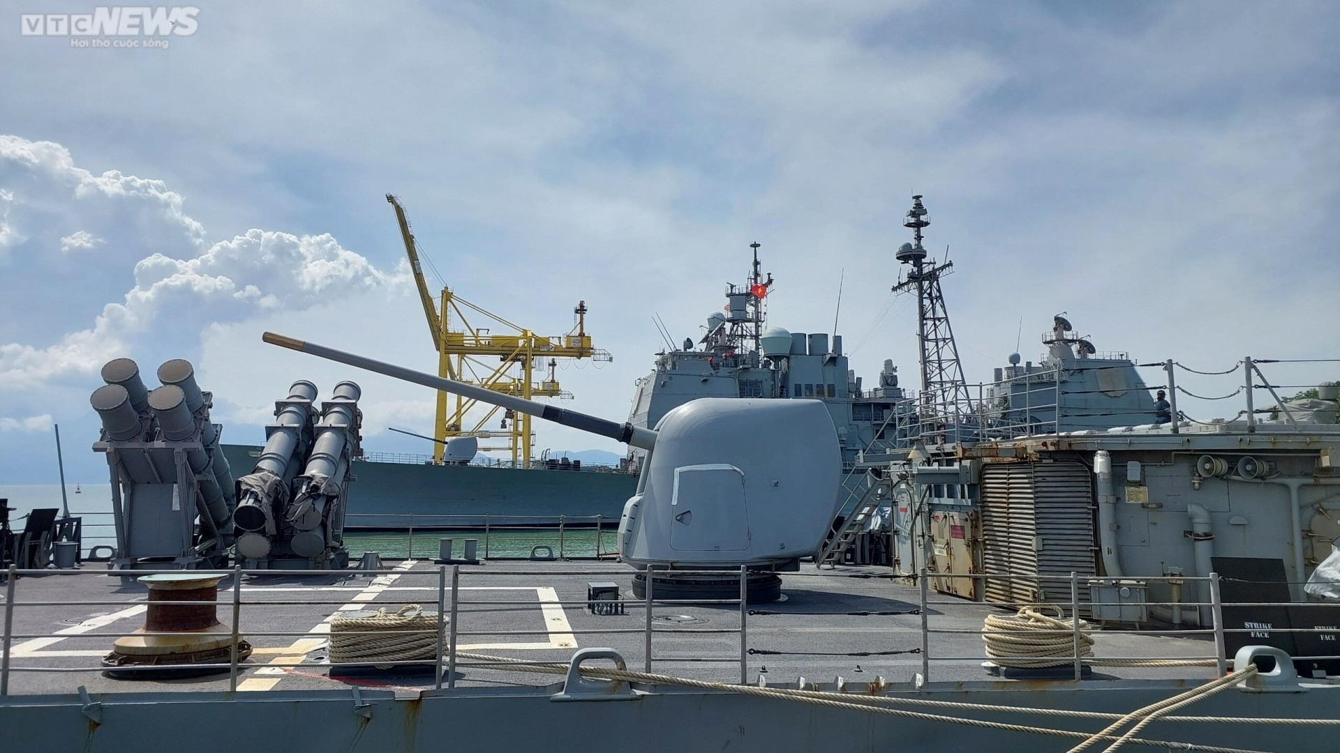 Đoàn tàu Hải quân Mỹ bắt đầu các hoạt động tại Đà Nẵng - 4