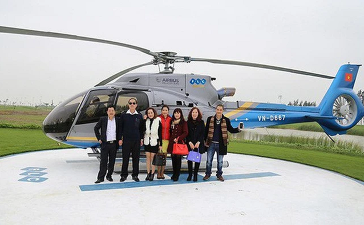 Một trong những chiếc trực thăng gắn logo của FLC Group đã được bán cho đối tác. Ảnh: Nhadautu