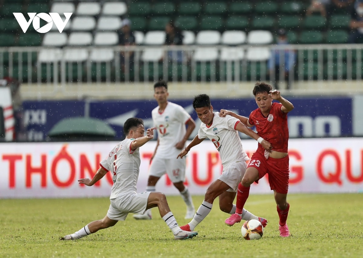 trUc tiEp hagl 1-1 pvf-cand thuy chien o pleiku hinh anh 1