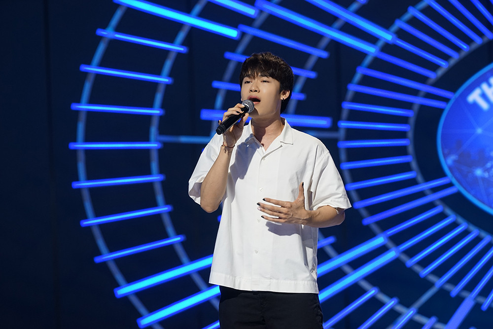 Diễn viên Quang Trung xuất hiện tại Vietnam Idol 2023.