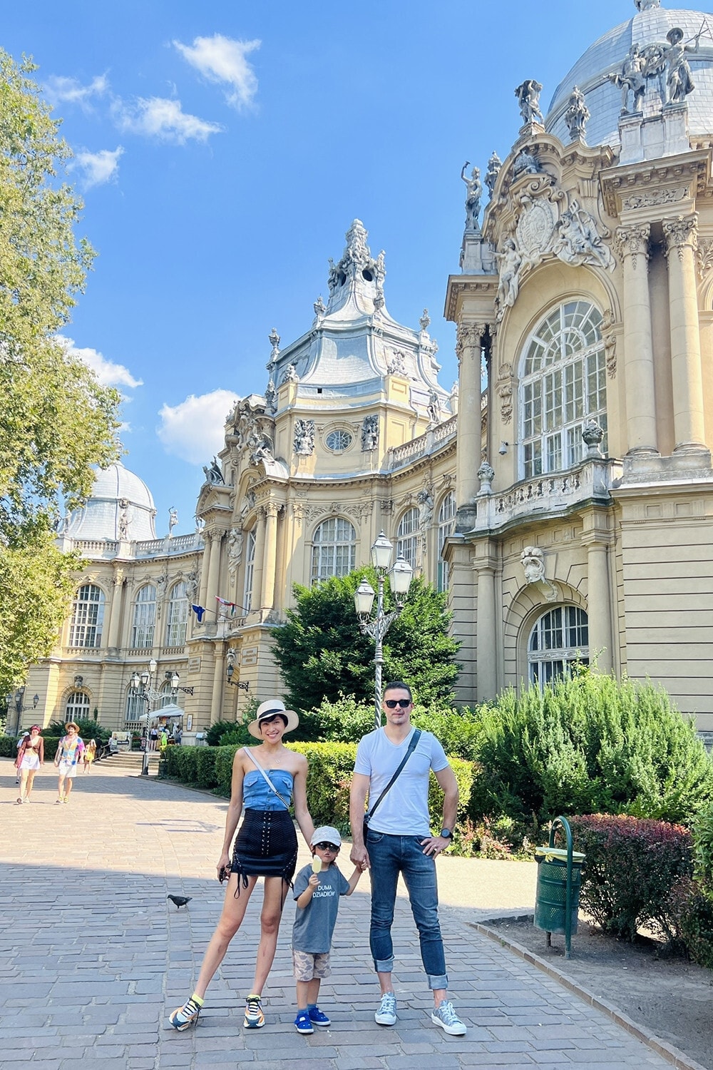 Sao Việt 19/7: Thu Hoài rạng rỡ sau ly hôn, Hồng Phượng chia sẻ ảnh bên NSƯT Vũ Linh - 7