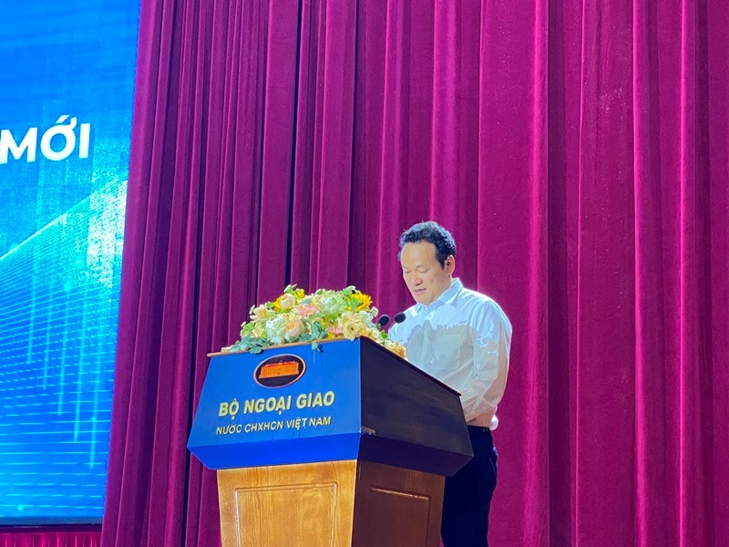 Tuổi trẻ kiều bào tìm hiểu về Việt Nam hội nhập - ảnh 2