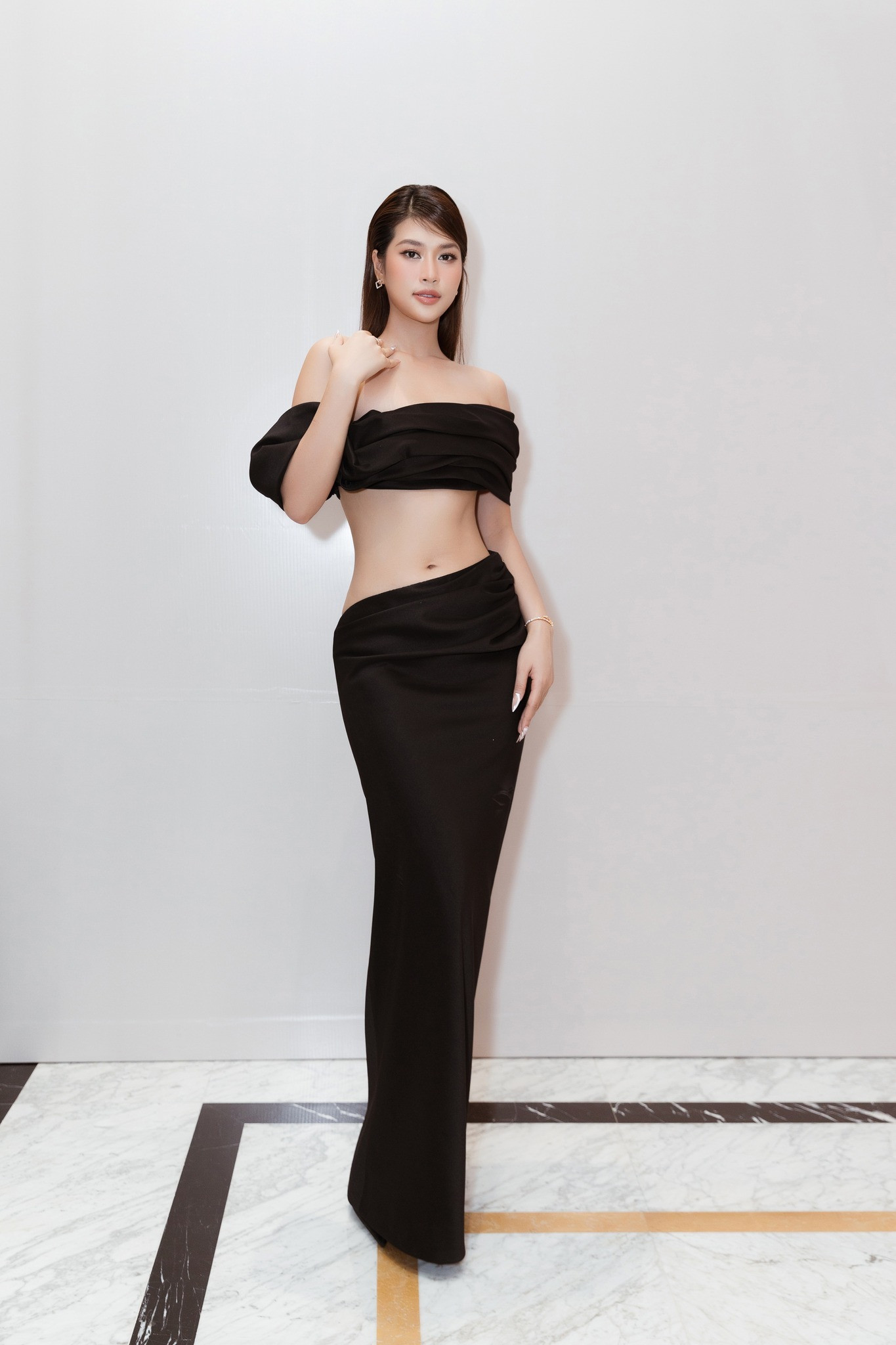 Từng bị chê bai về ngoại hình, Hoa hậu Thiên Ân tự tin diện bikini khoe eo thon - 7