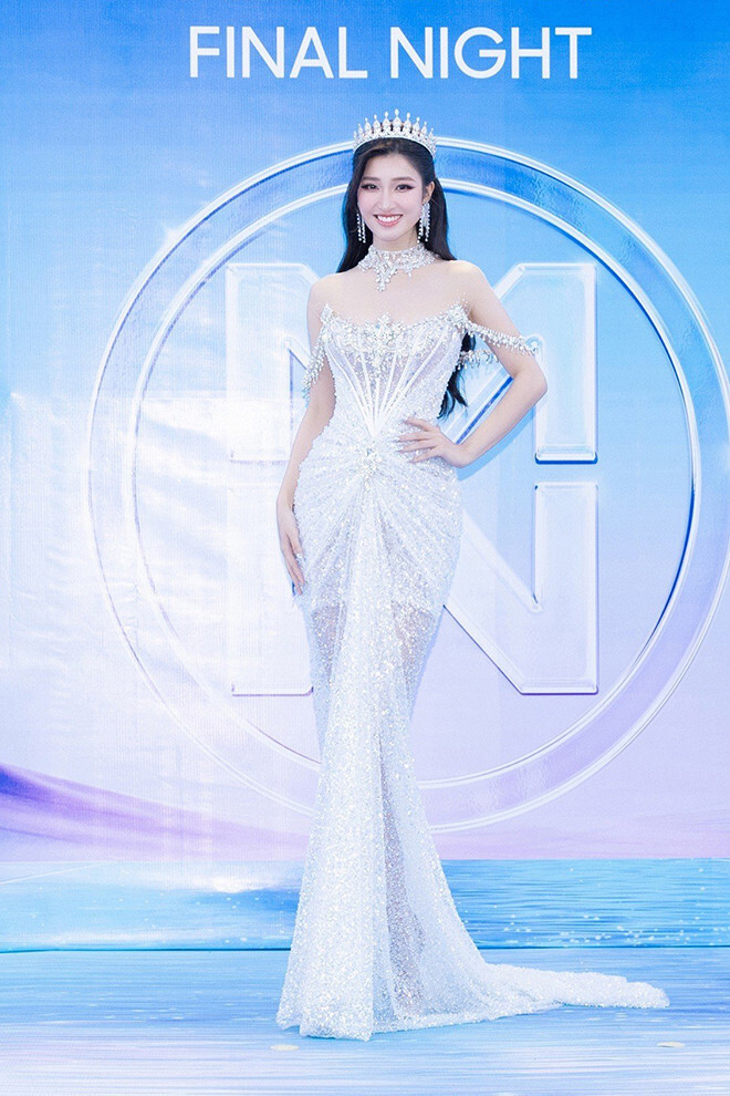 Thuỳ Tiên gợi cảm, Đỗ Thị Hà 'đọ sắc' Hoa hậu Thế giới 2022 - 6