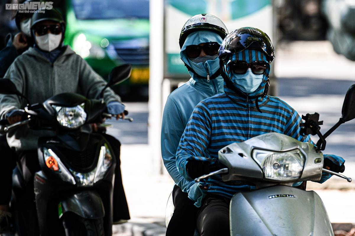 Bắc Bộ và Bắc Trung Bộ bước vào đợt nắng nóng kéo dài nhiều ngày - 2
