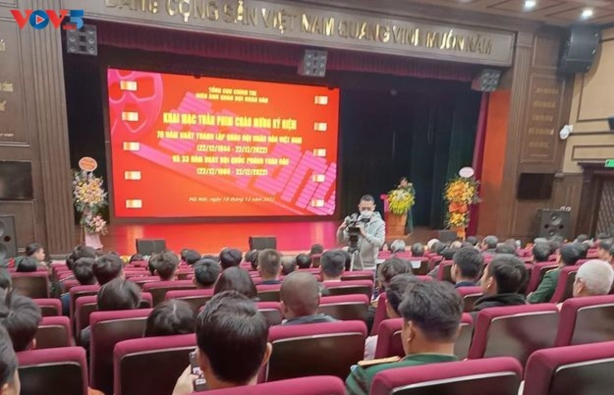 Dien anh quan doi nhan dan nhung nghe si mac ao linh tiep buoc truyen thong hinh anh 1