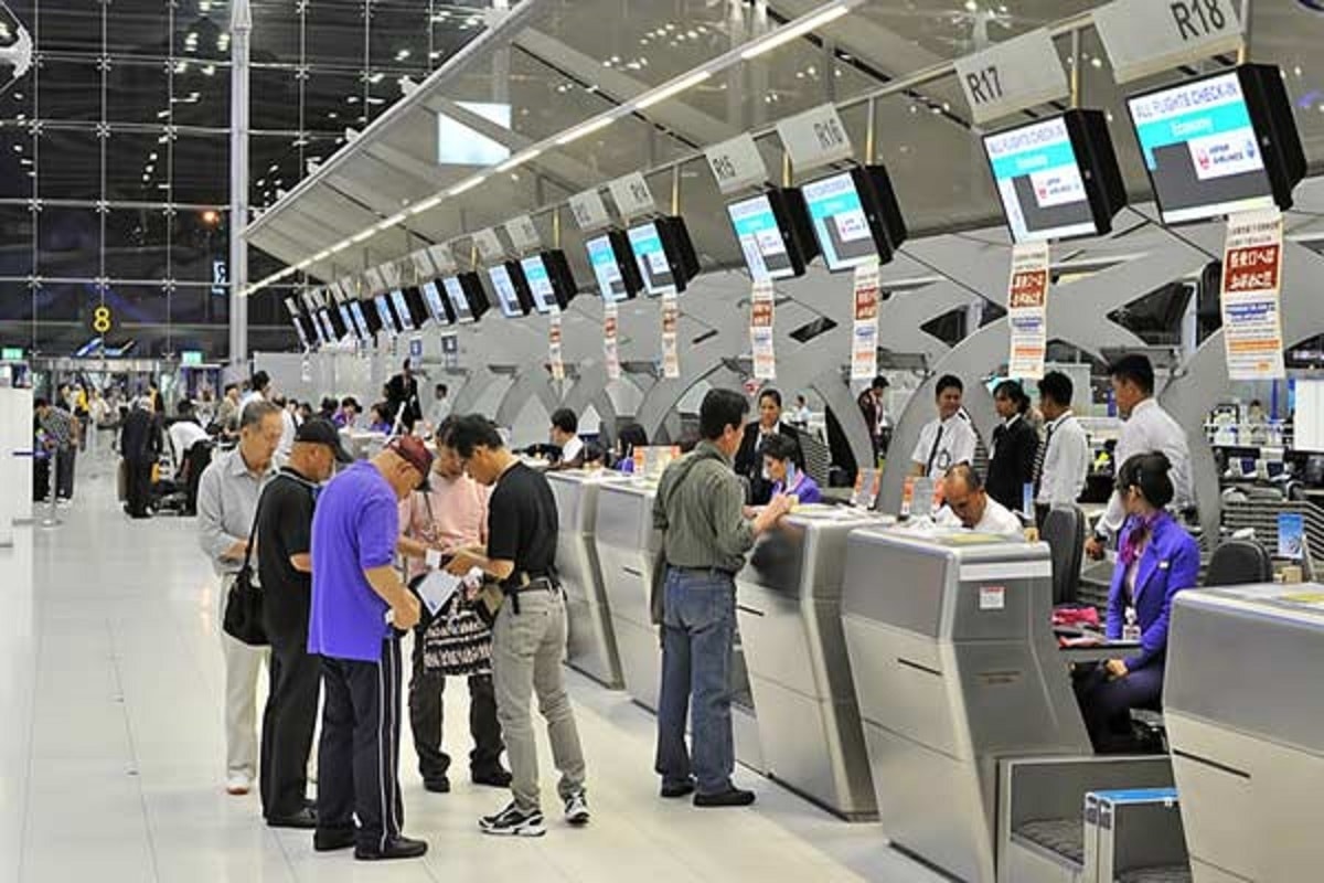 Cục Hàng không sẽ chính thức sử dụng tài khoản định danh điện tử mức độ 2 (tài khoản VNeID) đối với hành khách khi làm thủ tục đi tàu bay từ ngày 2/8.
