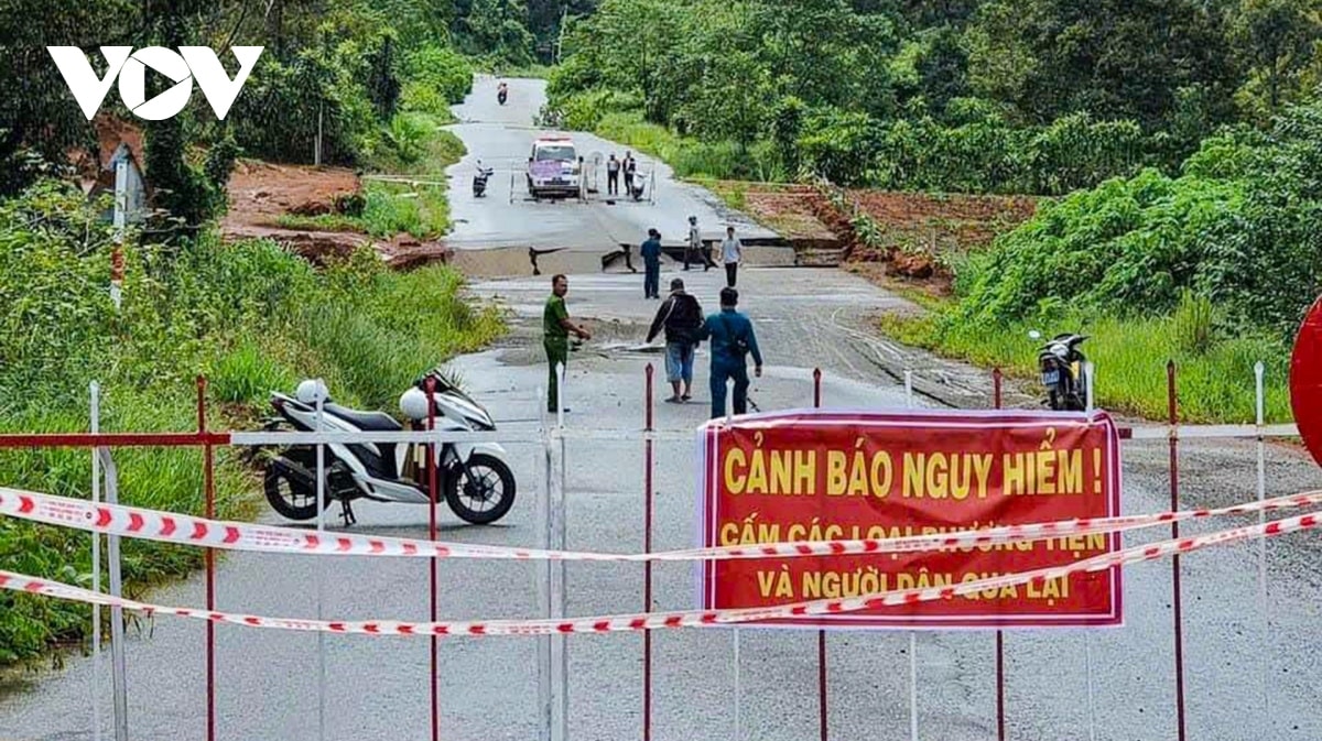 ngập úng, sạt lở đất nhiều khu vực tại lâm Đồng hình ảnh 2 ngap ung, sat lo dat nhieu khu vuc tai lam Dong hinh anh 2