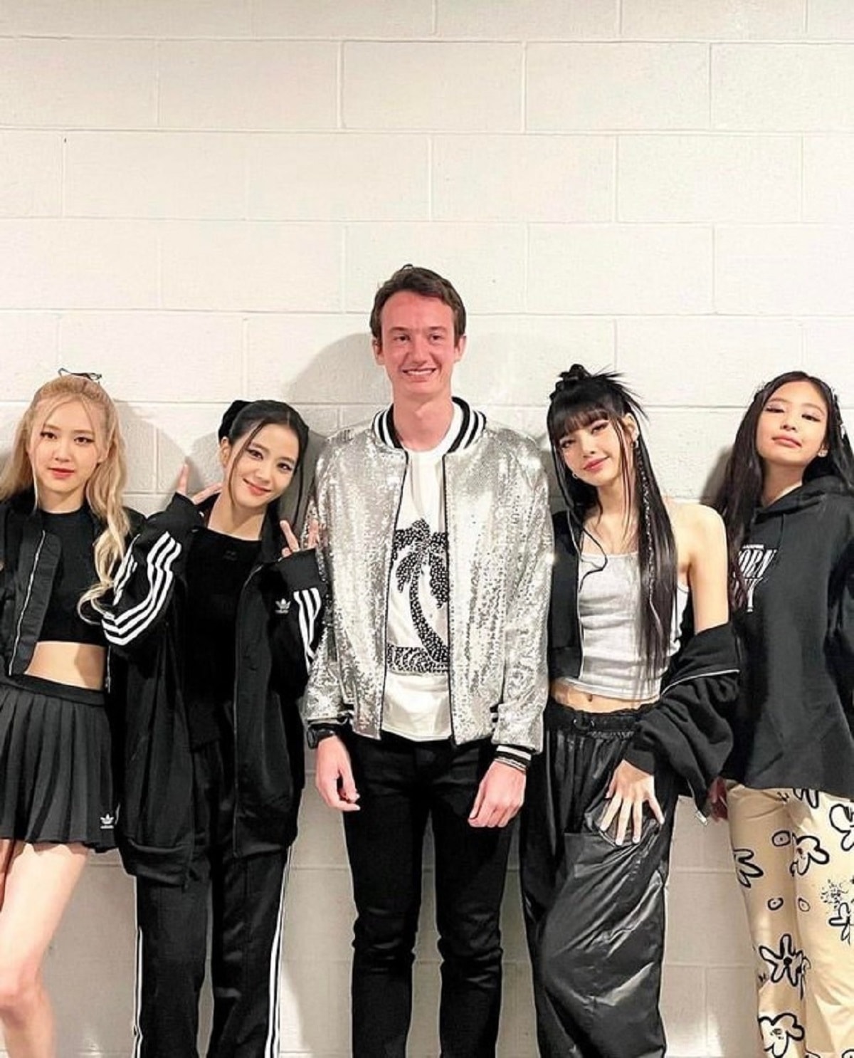 Frédéric nhiều lần xuất hiện tại các sự kiện có BLACKPINK.