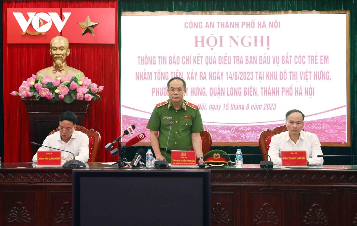 bi thu thanh uy ha noi gui thu khen cong an giai cuu be trai bi bat coc hinh anh 1