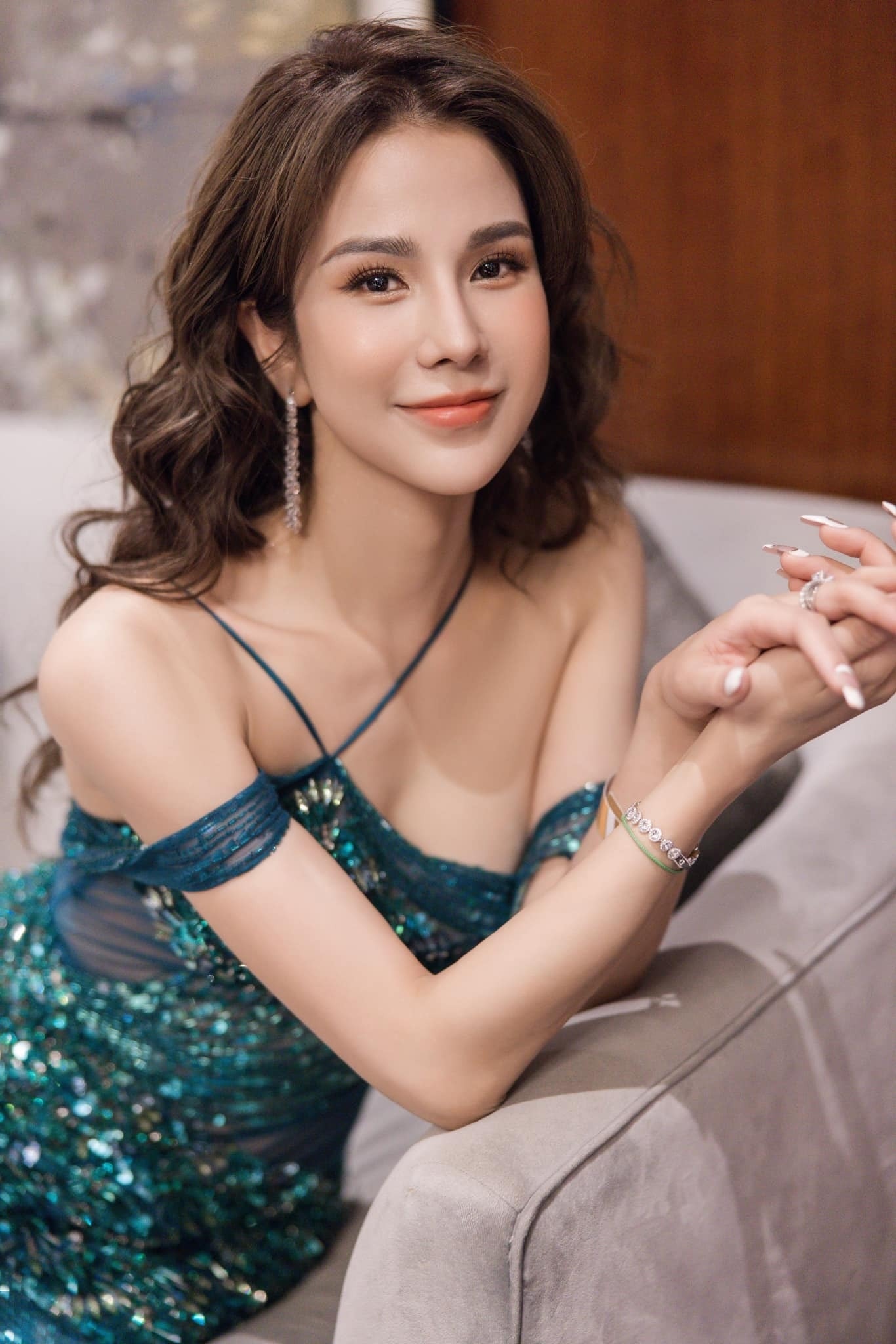 Sao Việt 16/8: Nhã Phương rạng rỡ khi mang bầu, cháu gái Vũ Linh ẩn ý về lòng người - 6