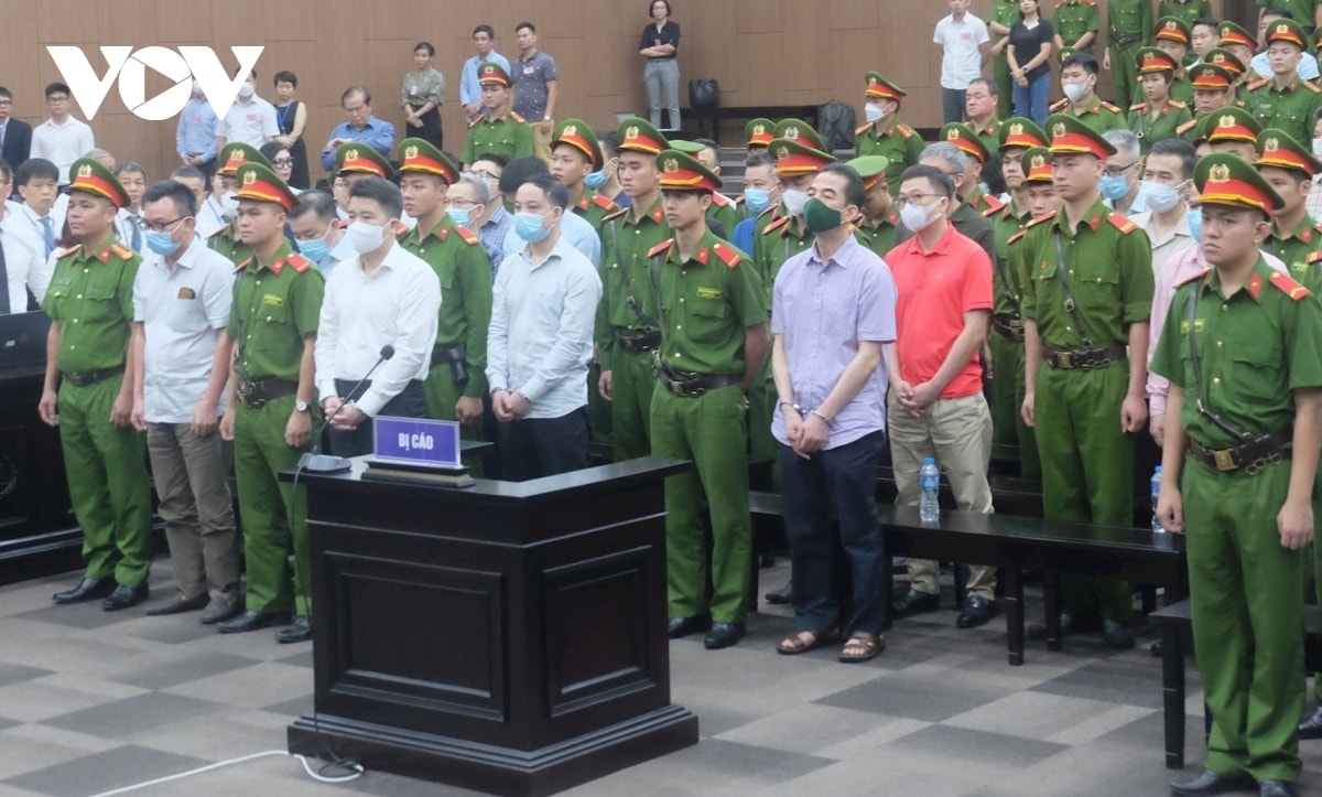 vụ chuyến bay giải cứu hoàng văn hưng và 1 bị cáo kháng cáo kêu oan hình ảnh 2 vu chuyen bay giai cuu hoang van hung va 1 bi cao khang cao keu oan hinh anh 2