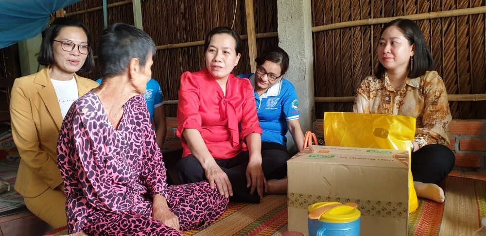 Vụ việc con dâu đánh mẹ chồng gây thương tích ở Cà Mau, hai mẹ con đã bắt tay làm hoà.