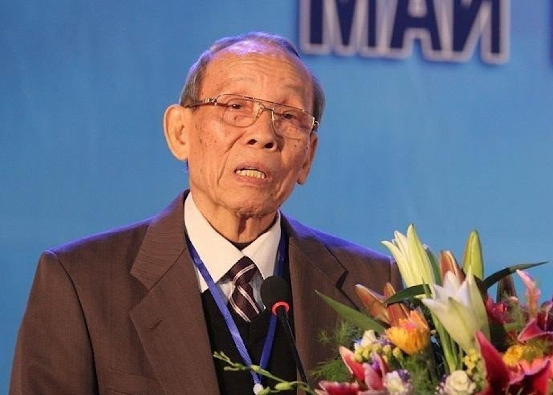 Giáo sư Trần Hồng Quân qua đời lúc 13h chiều 25/8 tại TP.HCM, hưởng thọ 86 tuổi.