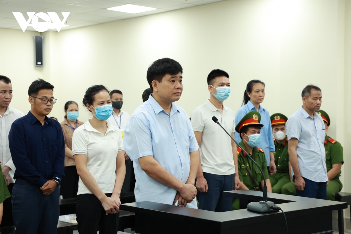 Ông nguyễn Đức chung bị đề nghị 2-3 năm tù vụ nâng khống giá cây xanh hình ảnh 1 Ong nguyen Duc chung bi de nghi 2-3 nam tu vu nang khong gia cay xanh hinh anh 1