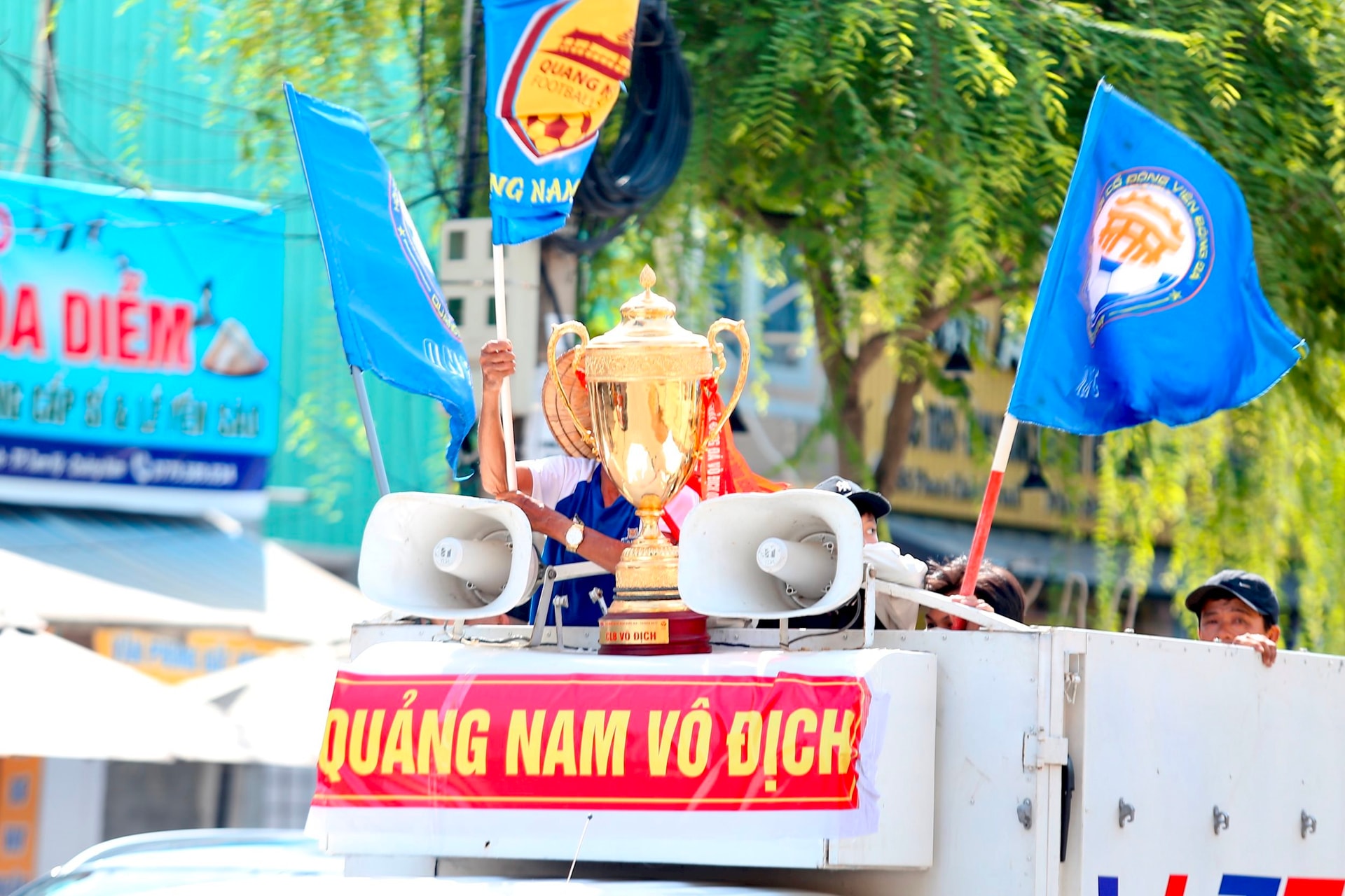 niem-vui-cua-cac-dong-vien-khi-doi-bong-len-ngoi-vo-dich-giai-hang-nhat-quoc-gia-nam-2023..jpg