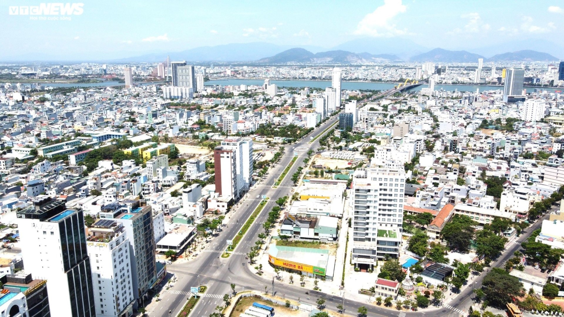 Sau 48 năm ngày giải phóng, Đà Nẵng phát triển ấn tượng thế nào? - 1