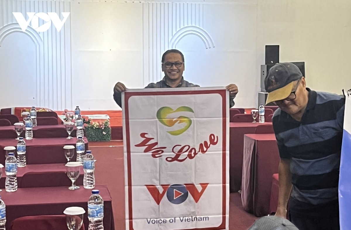 tình yêu nhà Đài giữ chân thính giả indonesia trung thành với vov hình ảnh 1 tinh yeu nha Dai giu chan thinh gia indonesia trung thanh voi vov hinh anh 1