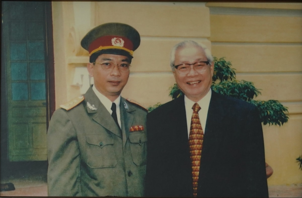 hinh anh cuoc doi va su nghiep cua thuong tuong nguyen chi vinh hinh anh 7