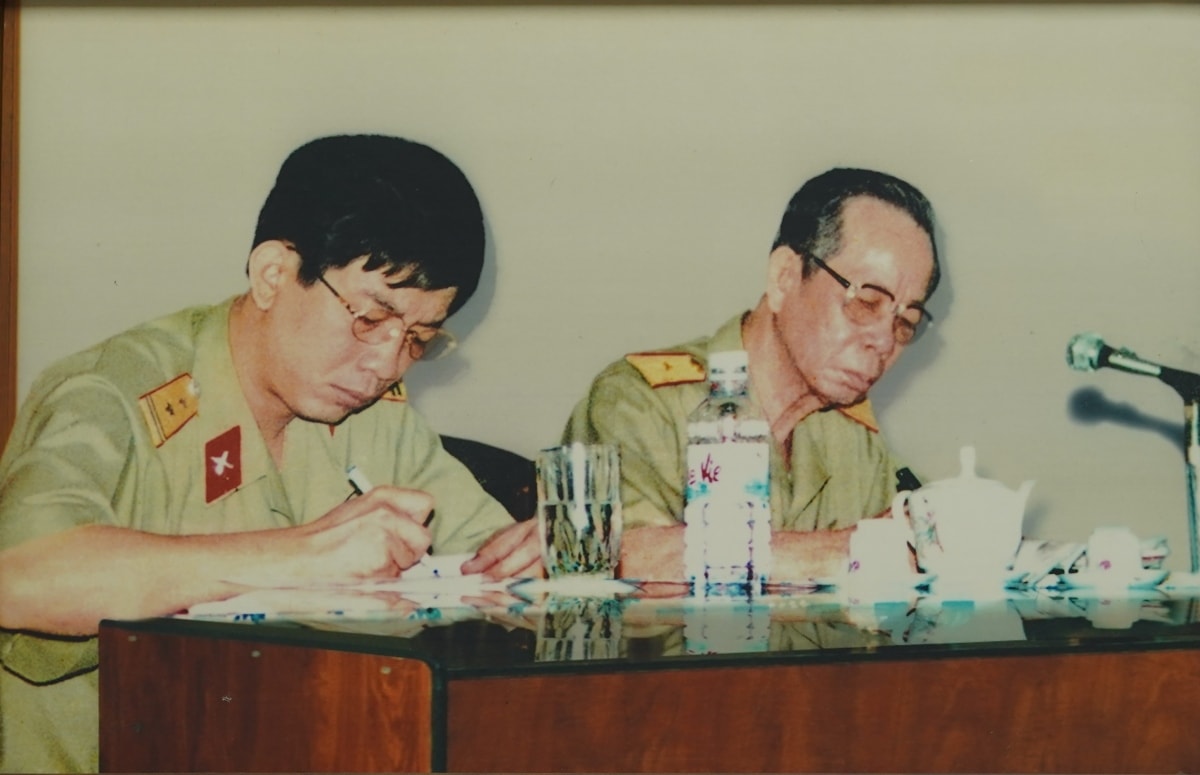 hinh anh cuoc doi va su nghiep cua thuong tuong nguyen chi vinh hinh anh 3