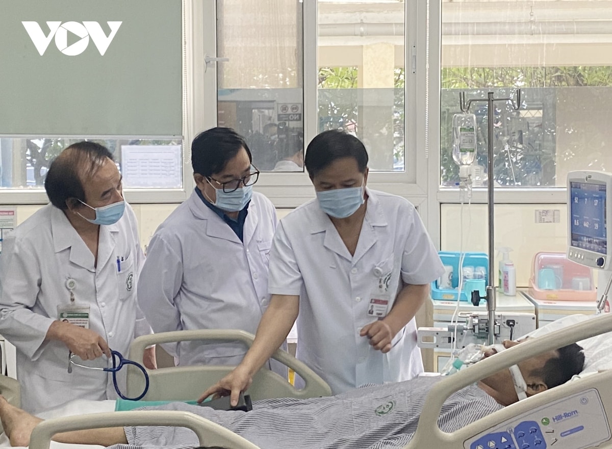 nhiều bệnh nhân trong vụ cháy chung cư mini đã tỉnh táo hình ảnh 1 nhieu benh nhan trong vu chay chung cu mini da tinh tao hinh anh 1