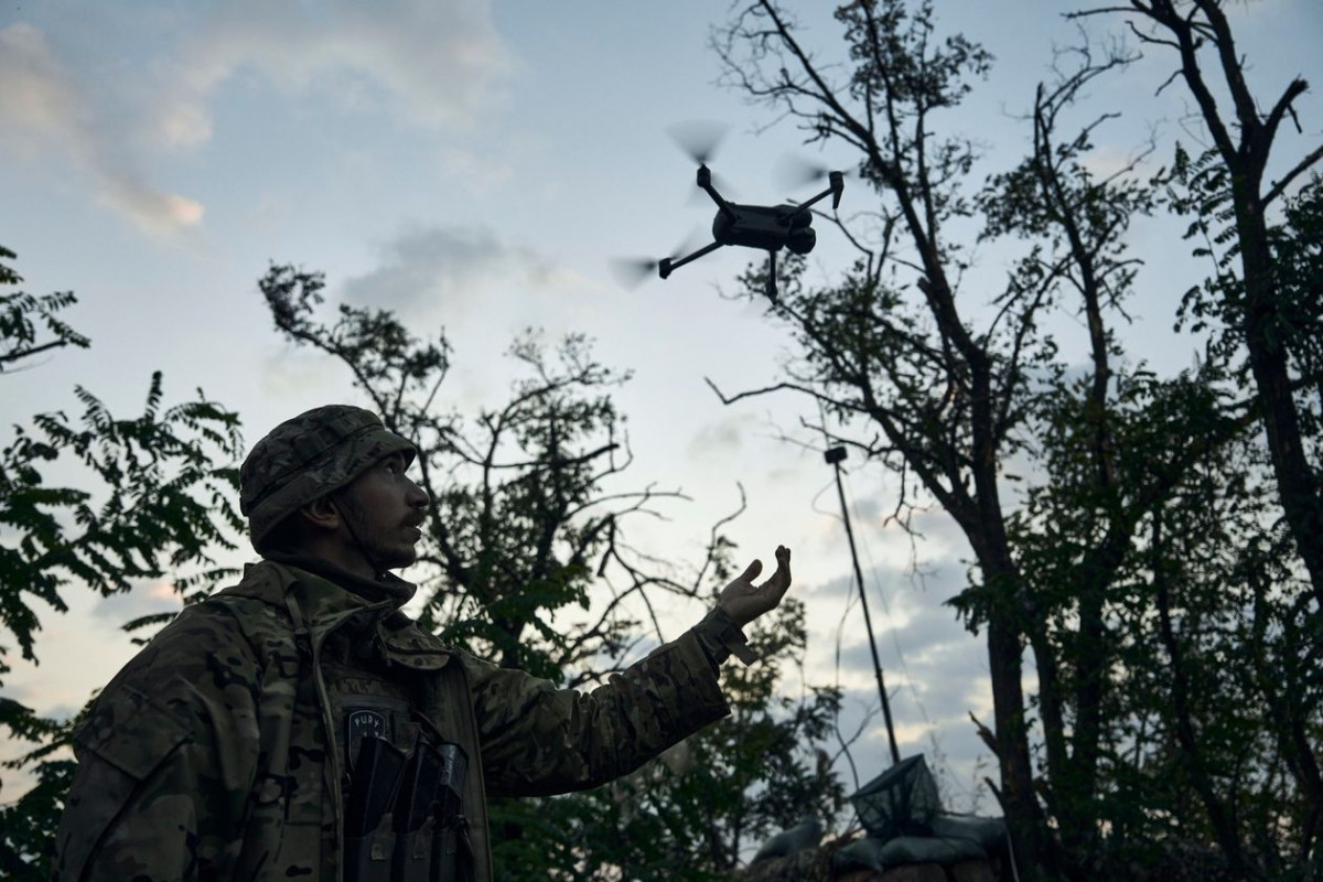 Các đơn vị UAV của Ukraine đang phối hợp với lực lượng tấn công, giúp họ phát hiện những mối nguy hiểm phía trước. (Ảnh: AP)