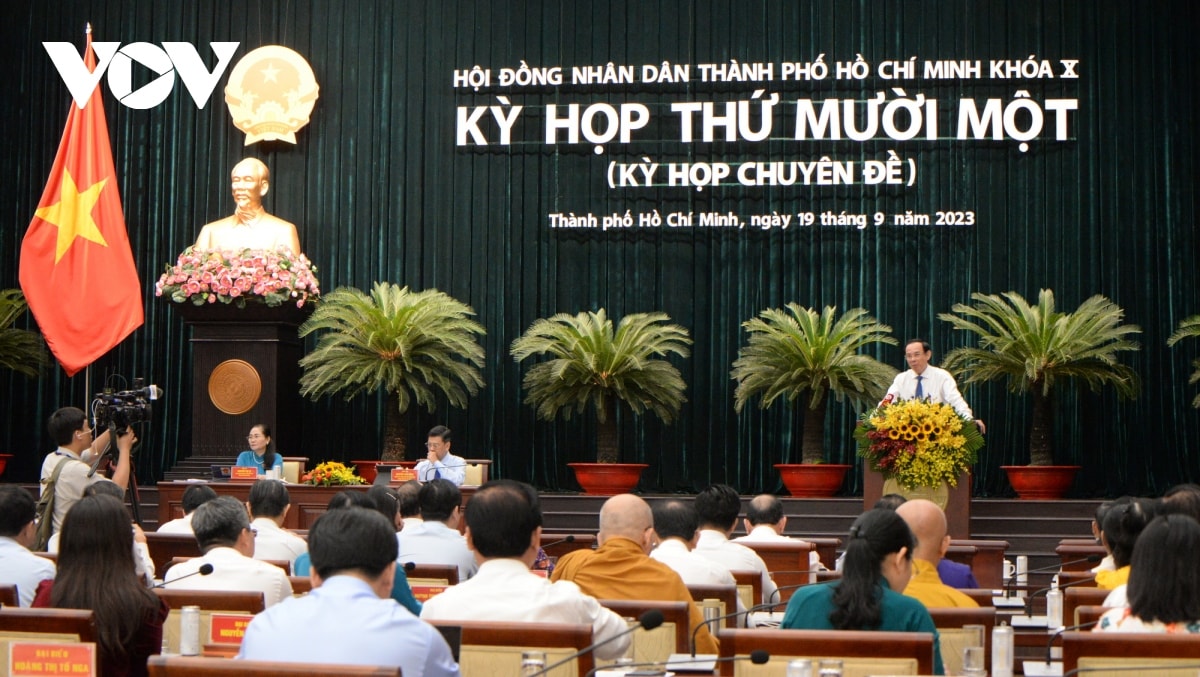 bí thư thành ủy tp. hcm con tàu nghị quyết 98 phải có tầm nhìn xa, không gian rộng hình ảnh 1 bi thu thanh uy tp. hcm con tau nghi quyet 98 phai co tam nhin xa, khong gian rong hinh anh 1