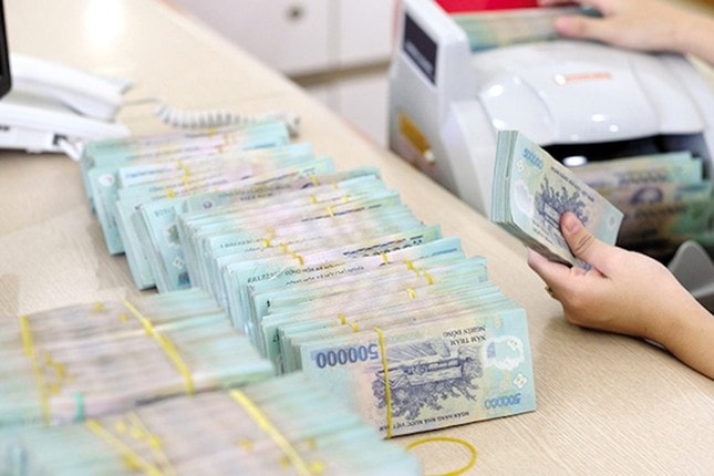 Ngân hàng hút tiền về để ổn định tỷ giá.