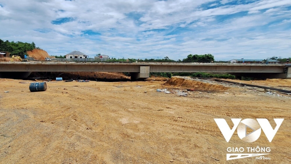 cao tốc bắc - nam, vẫn đau đáu chuyện vật liệu và mặt bằng hình ảnh 1 cao toc bac - nam, van dau dau chuyen vat lieu va mat bang hinh anh 1
