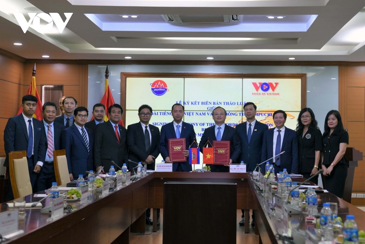 vov san sang trao doi chuyen gia ve truyen thong voi campuchia hinh anh 11