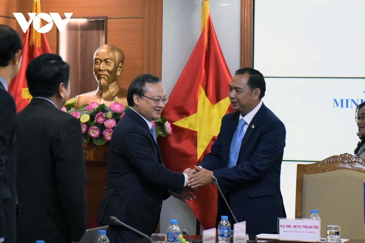 vov san sang trao doi chuyen gia ve truyen thong voi campuchia hinh anh 9