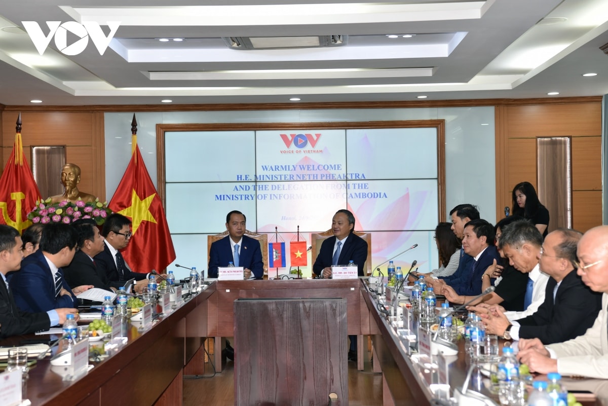 vov san sang trao doi chuyen gia ve truyen thong voi campuchia hinh anh 4