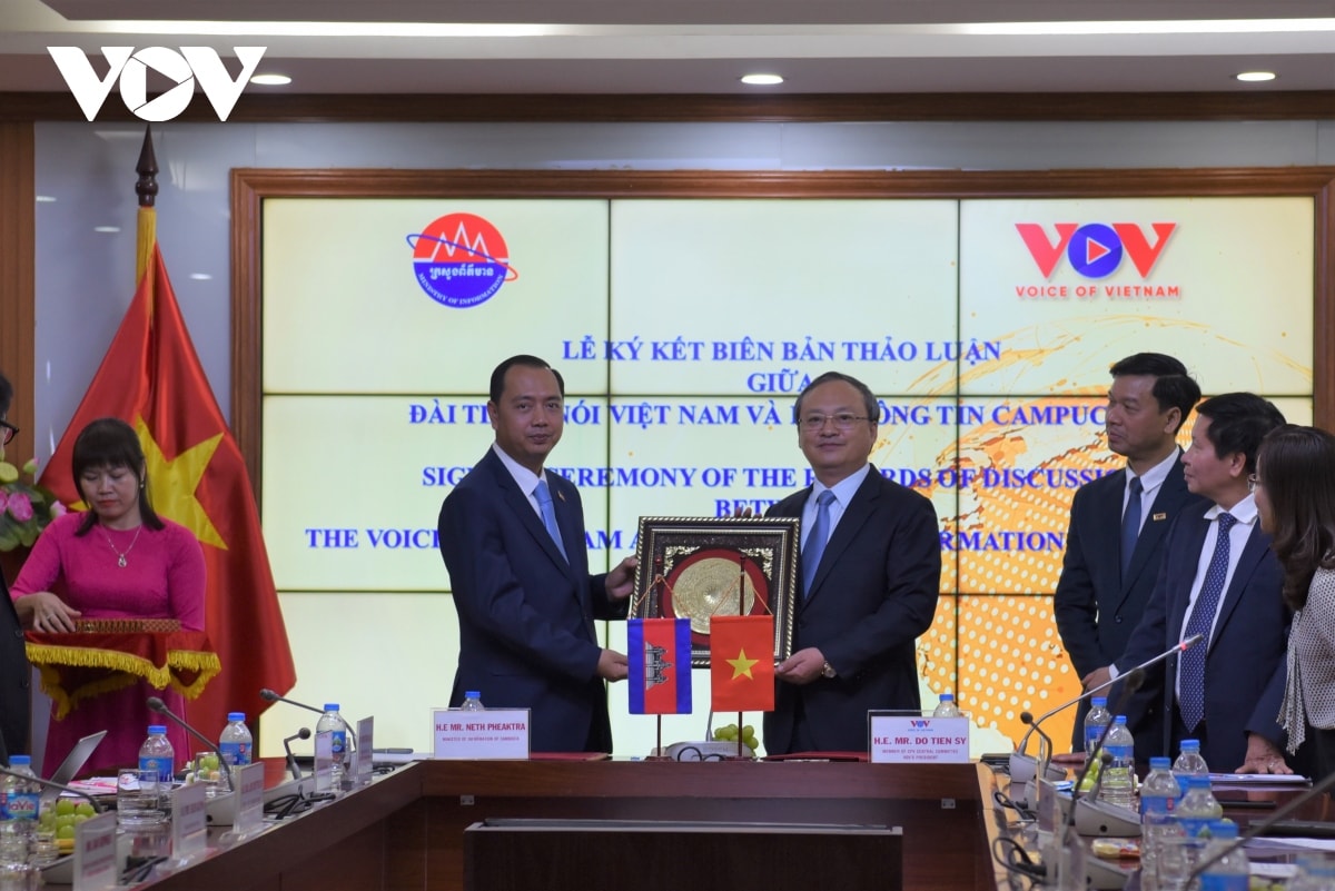 vov san sang trao doi chuyen gia ve truyen thong voi campuchia hinh anh 7