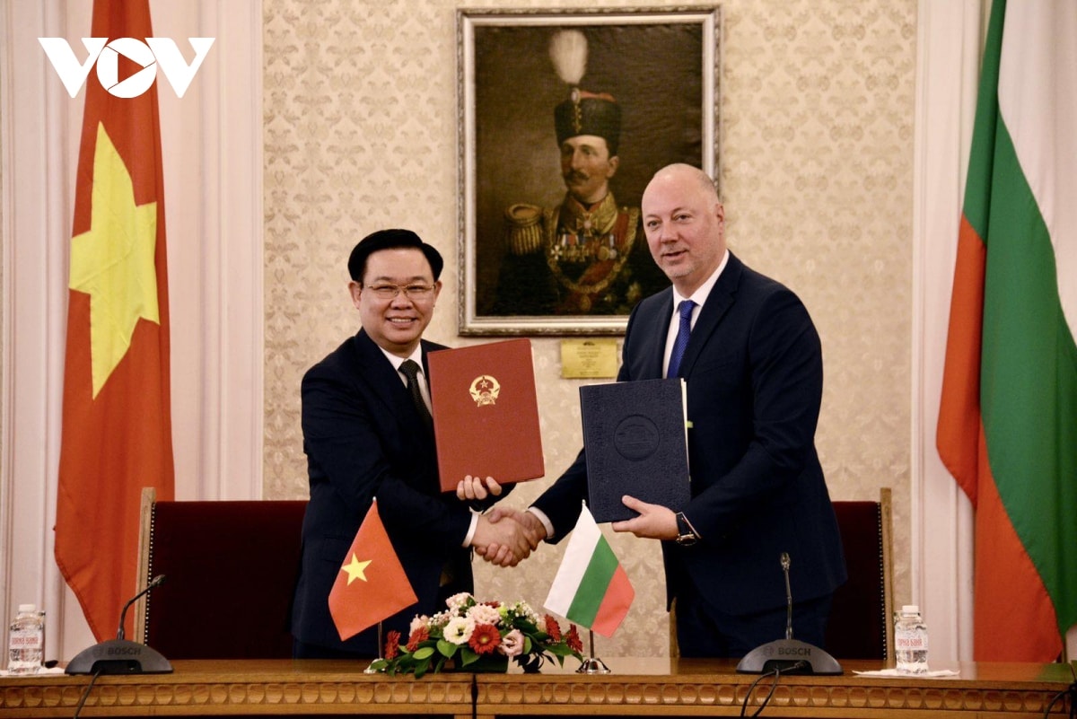 chủ tịch quốc hội hoan nghênh bulgaria phê chuẩn hiệp định bảo hộ đầu tư evipa hình ảnh 8 chu tich quoc hoi hoan nghenh bulgaria phe chuan hiep dinh bao ho dau tu evipa hinh anh 8