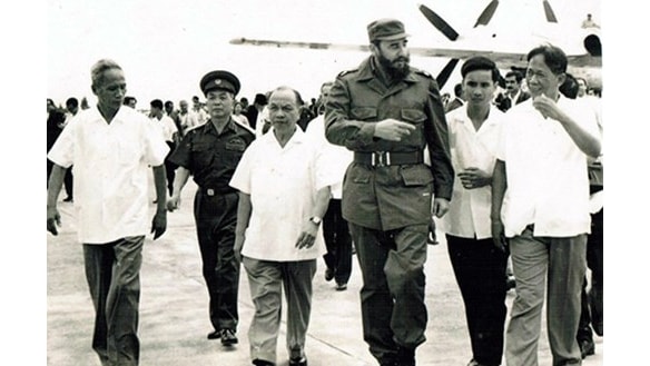 mối quan hệ đặc biệt và 3 chuyến thăm việt nam của lãnh tụ cuba fidel castro hình ảnh 1 moi quan he dac biet va 3 chuyen tham viet nam cua lanh tu cuba fidel castro hinh anh 1
