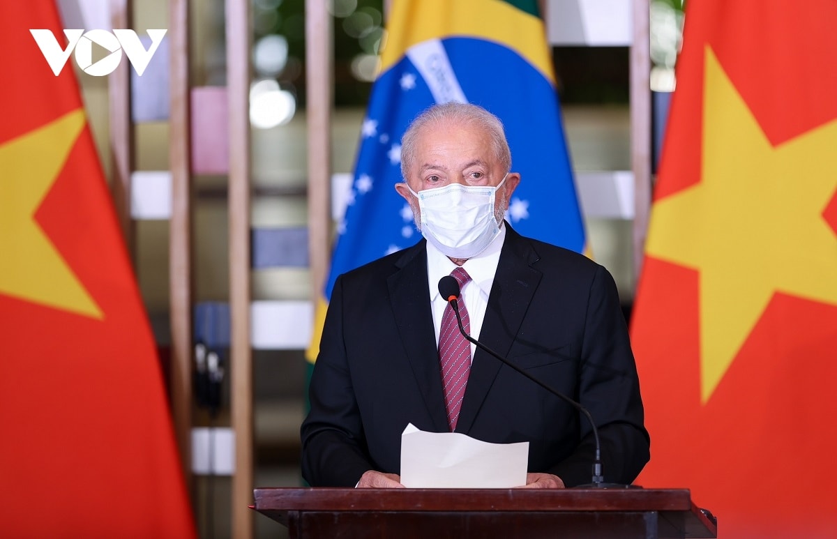 thủ tướng phạm minh chính và tổng thống brazil họp báo chung sau hội đàm hình ảnh 2 thu tuong pham minh chinh va tong thong brazil hop bao chung sau hoi dam hinh anh 2