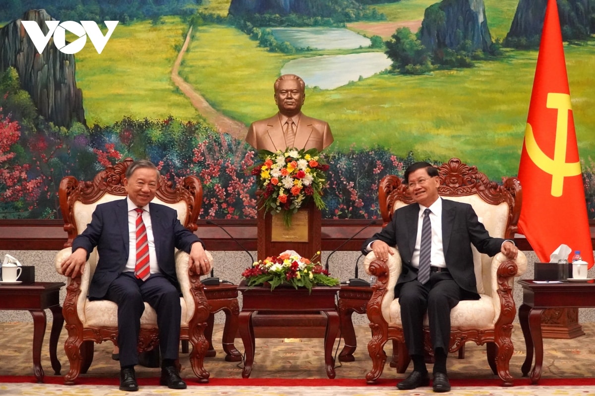 lanh dao lao danh gia cao quan he hop tac giua hai bo cong an viet nam - lao hinh anh 3