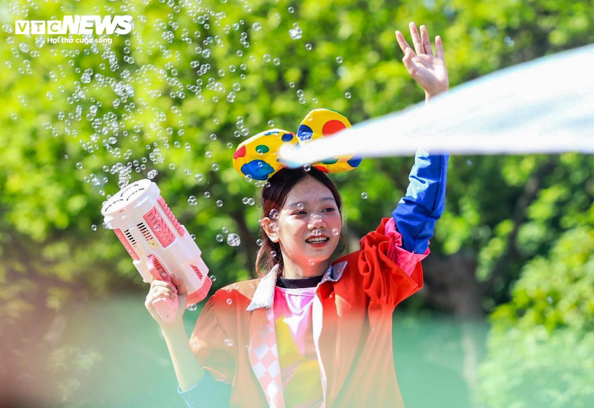 Rực rỡ sắc màu Carnaval Thu Hà Nội - 12