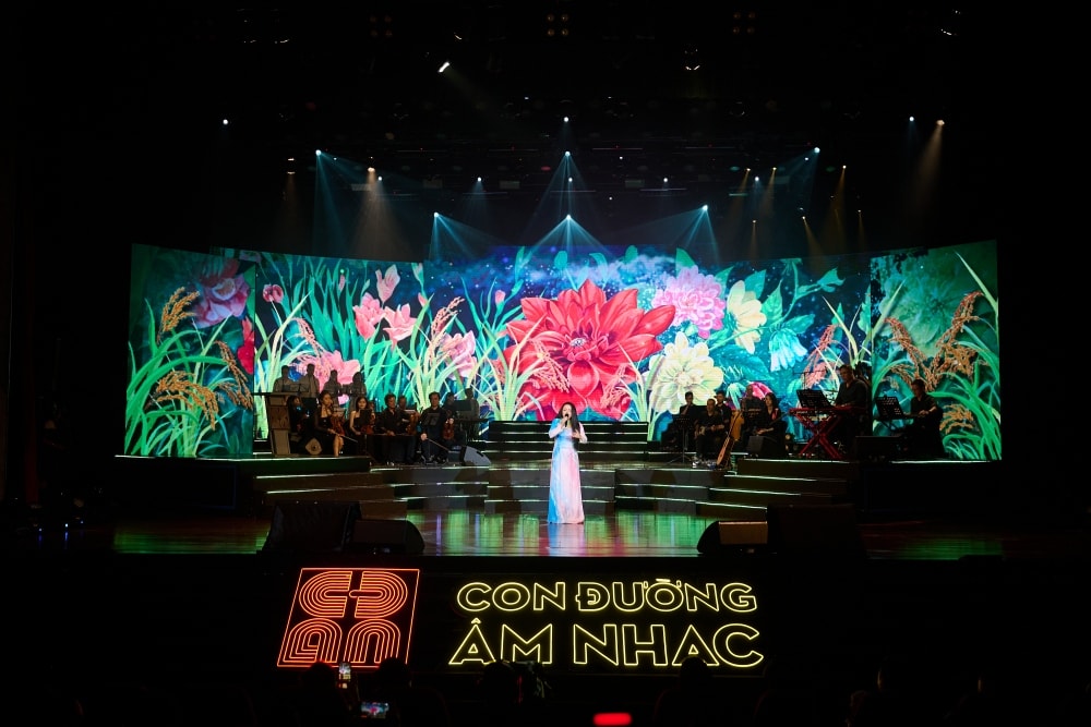 to nga khoe hao quang su nghiep gan voi cau ho, dieu vi que huong hinh anh 2