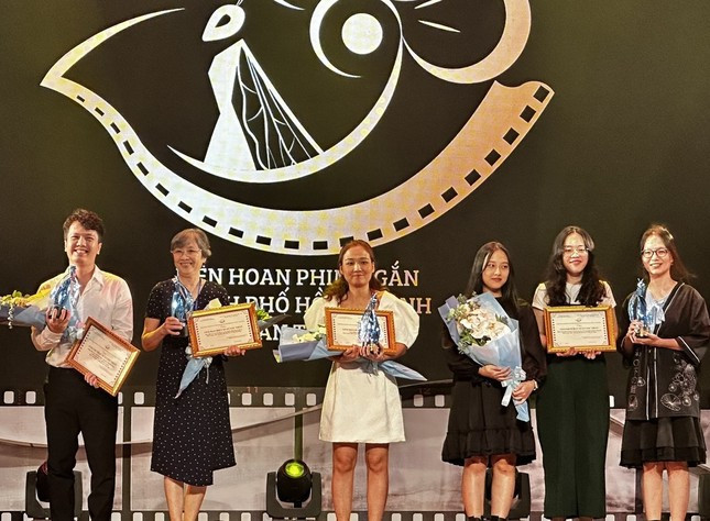 Nhiều nghệ sĩ trẻ giành giải thưởng tại Liên hoan.