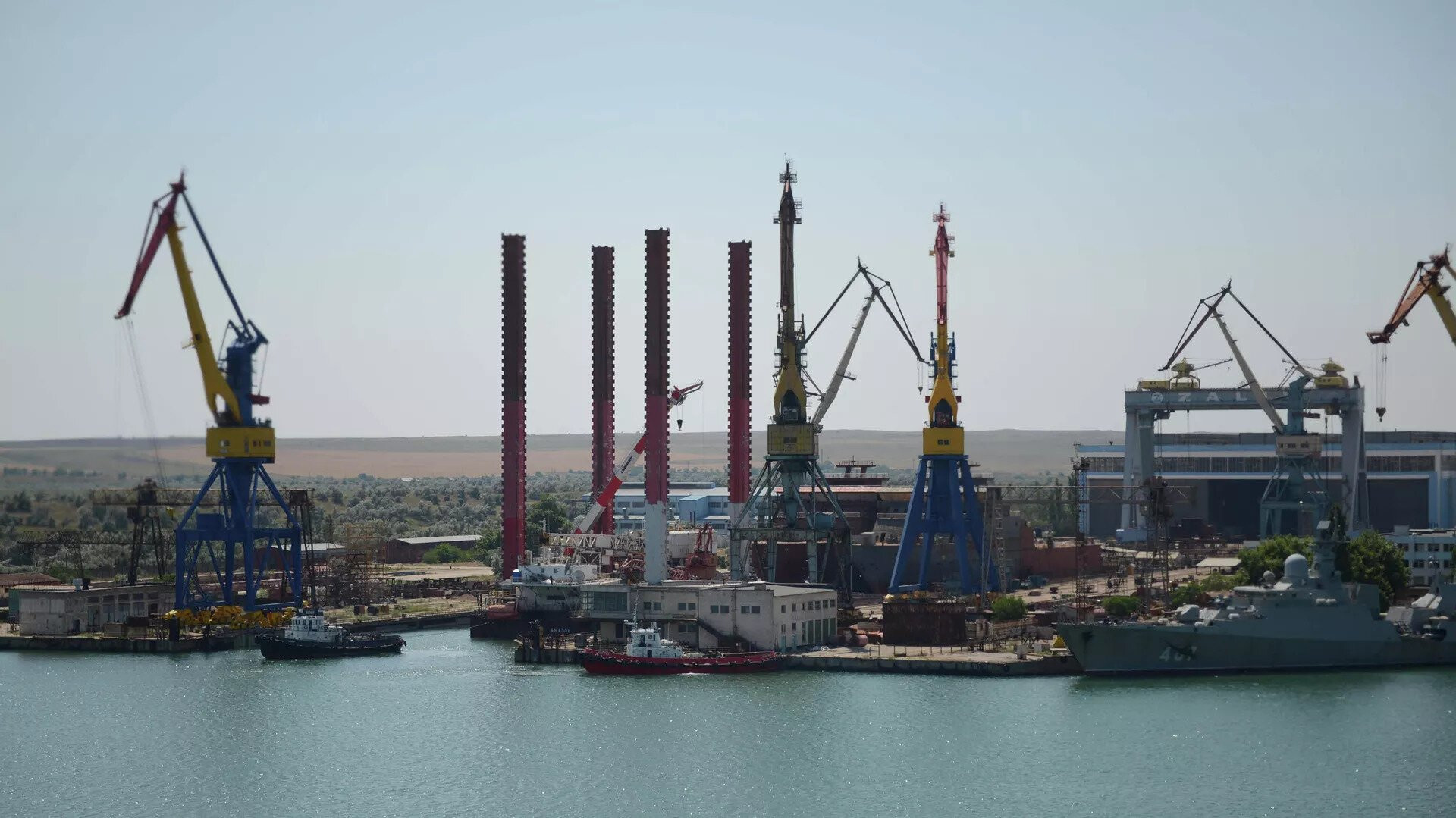 Nhà máy đóng tàu Zalyv ở thành phố cảng Kerch. (Ảnh: RIA Novosti)
