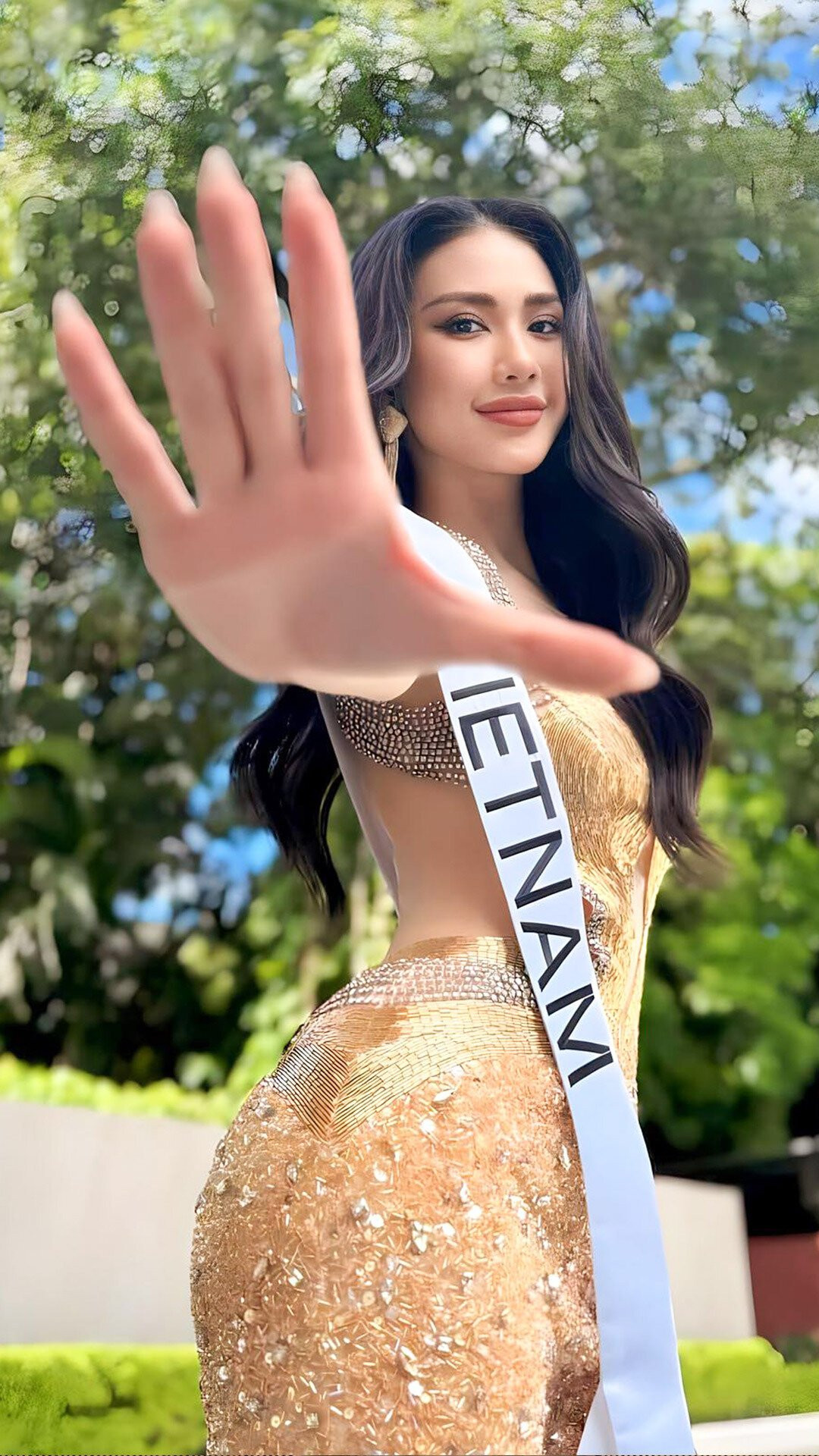 Bùi Quỳnh Hoa nhập cuộc đầy năng lượng tại Miss Universe 2023. (Nguồn: Miss Universe Vietnam)