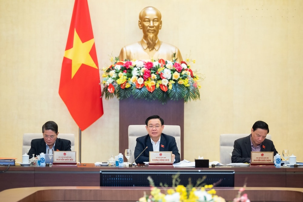 chủ tịch quốc hội quy định rõ định giá đất để bên dưới dám làm, bảo vệ cán bộ hình ảnh 2 chu tich quoc hoi quy dinh ro dinh gia dat de ben duoi dam lam, bao ve can bo hinh anh 2