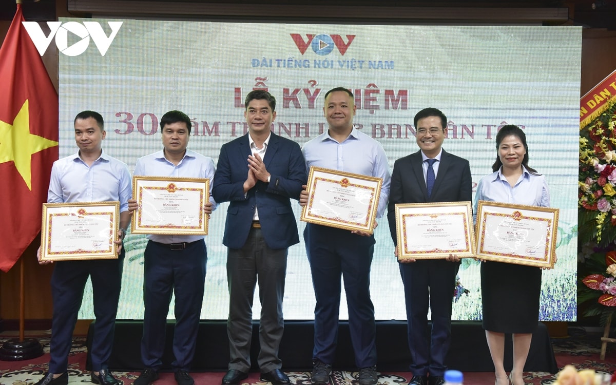 vov4 đóng góp lớn trong chặng đường 78 năm của Đài tiếng nói việt nam hình ảnh 7 vov4 dong gop lon trong chang duong 78 nam cua Dai tieng noi viet nam hinh anh 7