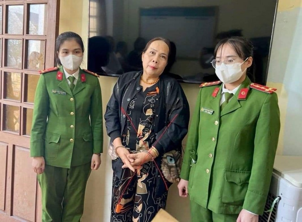bat tam giam ba nguyen thu hang vi xuc pham to chuc, ca nhan tren mang xa hoi hinh anh 1