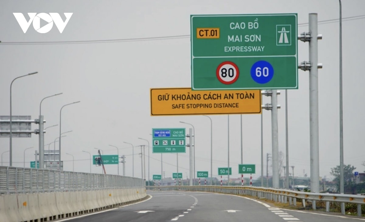 bo gtvt yeu cau khan truong ra soat nang toc do cao toc 4 lan xe len 90km h hinh anh 1